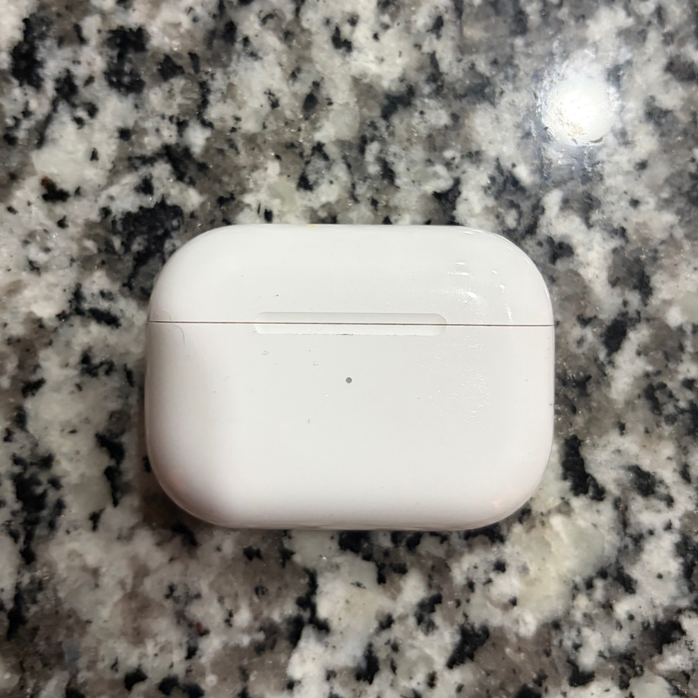 Apple White Earbud Headphones